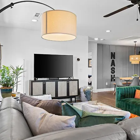 Julep House - Private Hideaway 5 Min From Downtown Vila